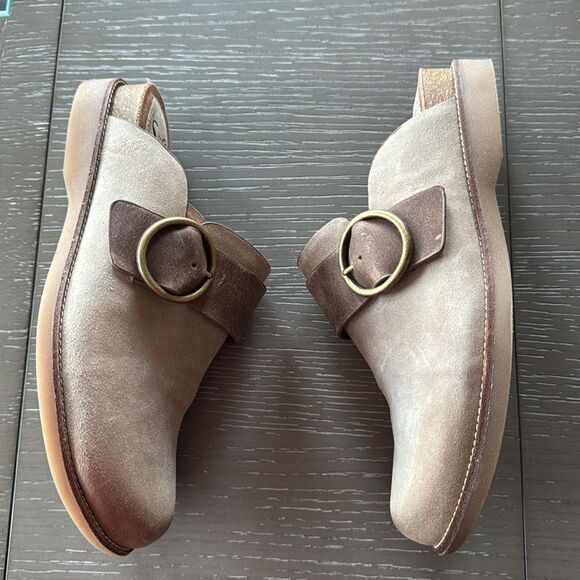 Sofft Beige and Brown Mules with Buckle - Picture 12 of 12
